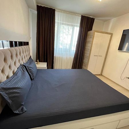 Discret Apartament One Targoviste Eksteriør billede